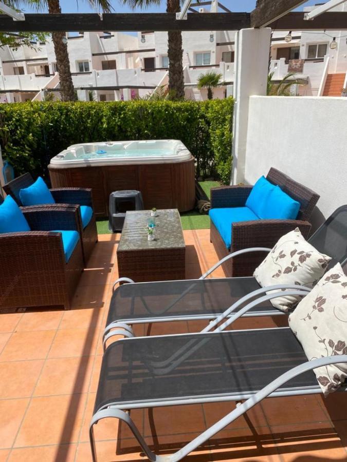 El Romero Exquisite 3 Bed Apartment With Private Jacuzzi מראה חיצוני תמונה